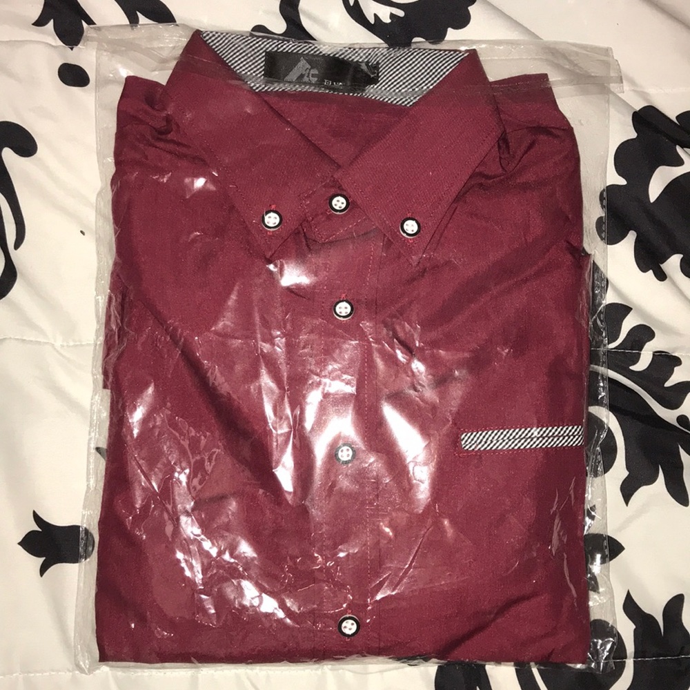 Burgundy / Red Men’s Dress Shirt